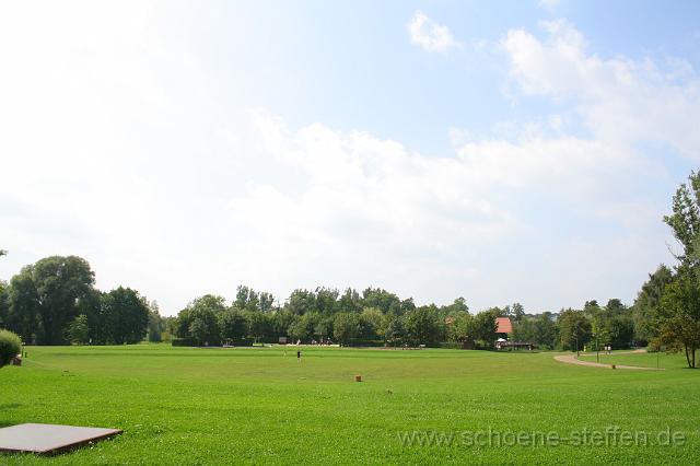 Schlossinsel_3.JPG - Blick auf den Schlosspark